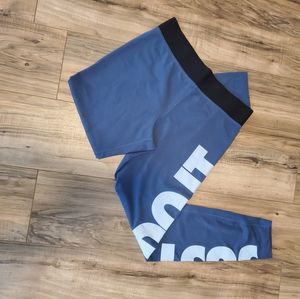 Large Nike leggings